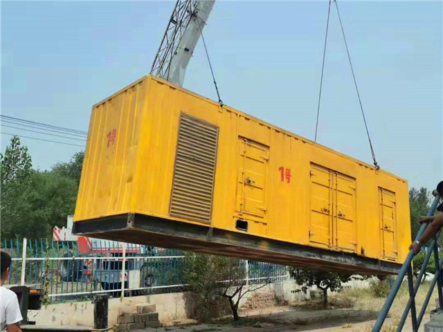 尖峰镇300KW柴油发电机组油耗是多少？