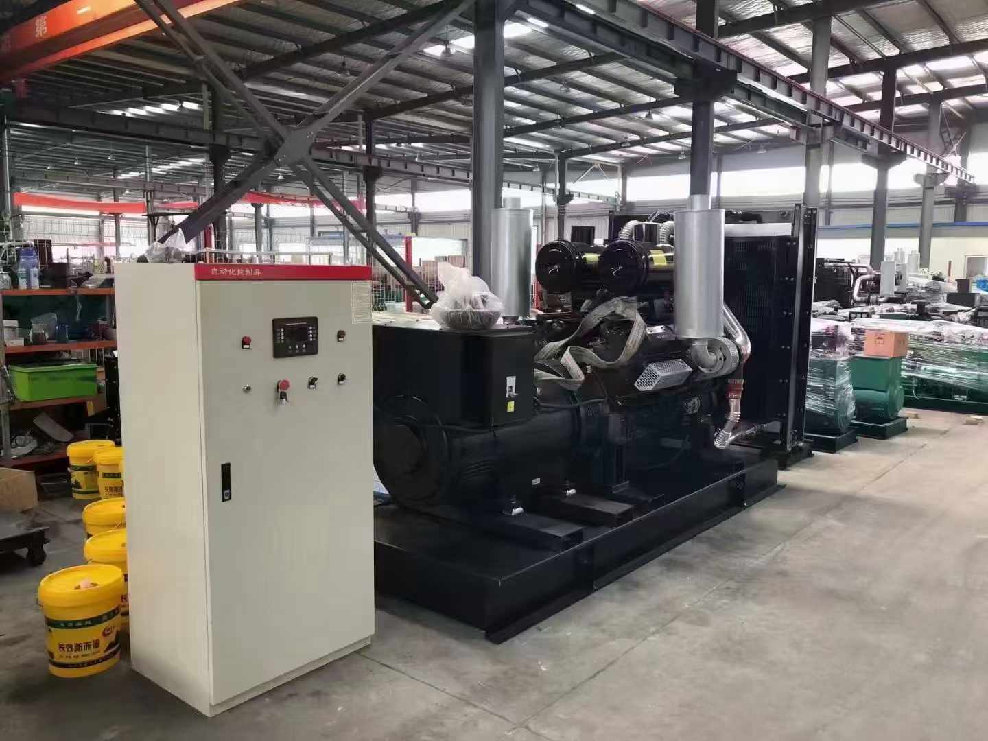 尖峰镇柴油发电机运行时的噪音和振动水平如何？