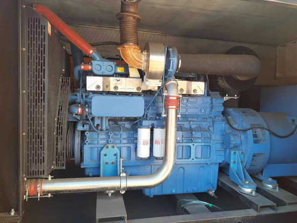 尖峰镇柴油发电机组一般有几种电压输出？