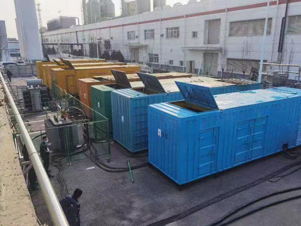 尖峰镇380V和690V电压的电缆线相同吗？