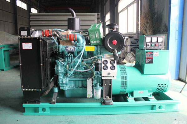 尖峰镇如何判断机油是否需要更换？