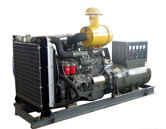 尖峰镇汽油发电机组冬季保养时，燃油系统需要注意什么？